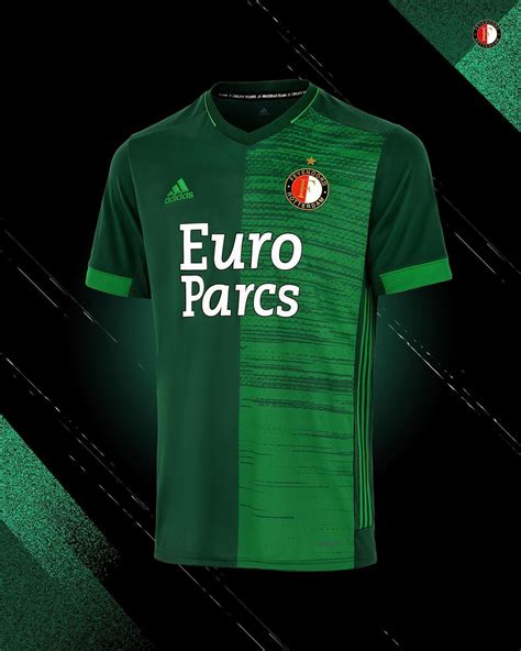 feyenoord uitshirt.